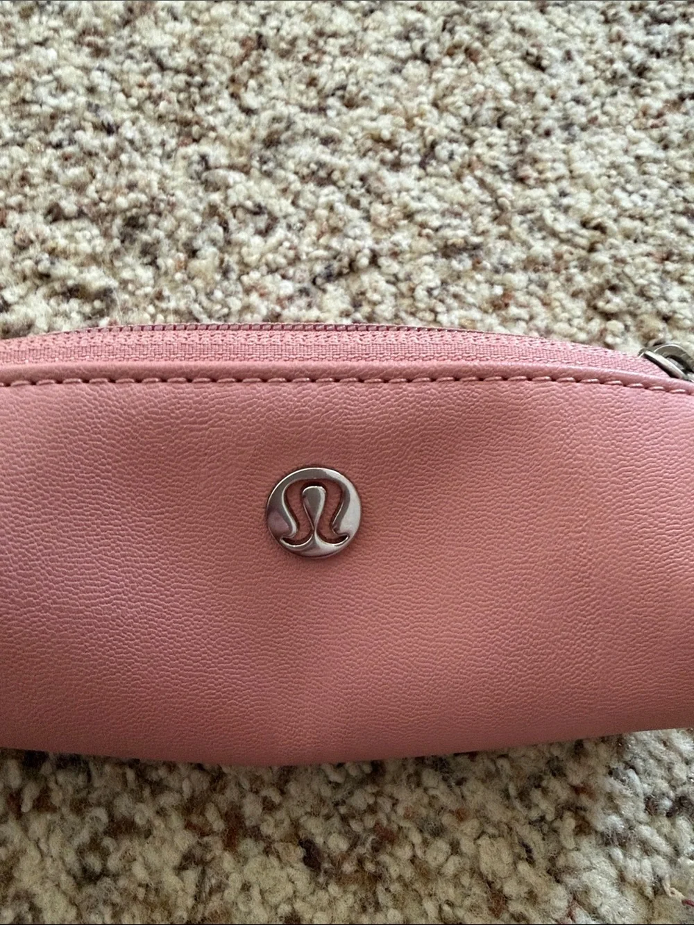 lululemon easy clip golf pouch